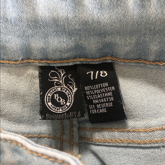 Fashion nova distressed jeans - Picture 3 of 3